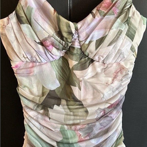 Express Body Contour Bodysuit Floral ruched - Picture 3 of 6